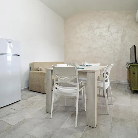 Brezza Marina Apartment- Terrace San Teodoro (Sardinia)