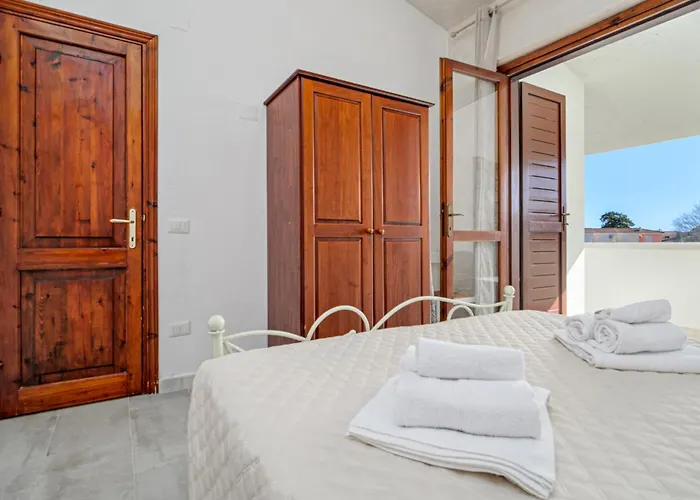 Brezza Marina Apartment- Terrace * San Teodoro